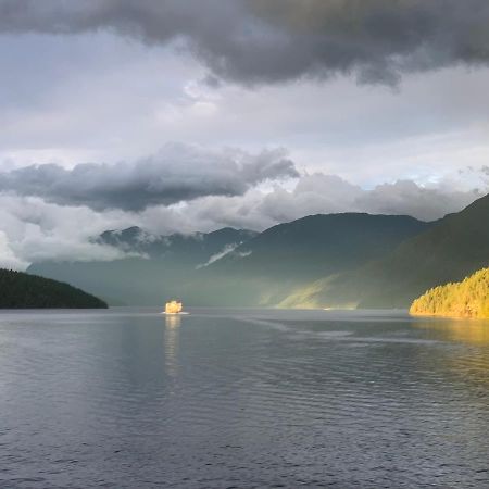 Bed and Breakfast Earls Cove Orca View Egmont Esterno foto