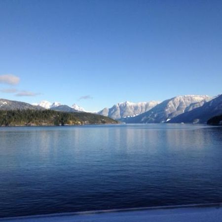 Bed and Breakfast Earls Cove Orca View Egmont Esterno foto